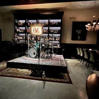 Verse - Stage - Seafood Near Me - Toluca Lake, California Verse - Stage - Seafood Near Me - Toluca Lake, California