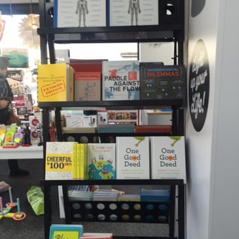 Oscar & Joy - Books too - Interior Design Near Me - Holywood, NDN