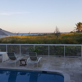 Le Cabanon Motel - Hotels Near Me - Pompano Beach, Florida