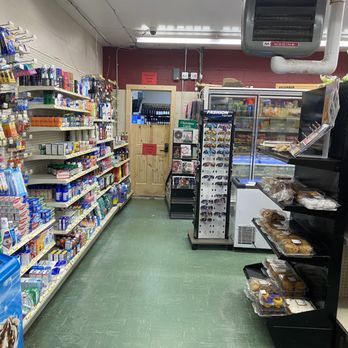 Tofte General Store - a grocery store - Grocery Near Me - Tofte, Minnesota