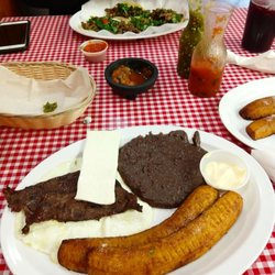 Chiltepes - Tacos de asada and Desayuno Chapin