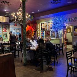 Tibby's New Orleans Kitchen - Very nice decor