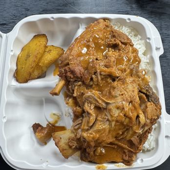 The Cuban Hut - Oso #28 Pork Ossobuco - Cuban Near Me - Temecula, California The Cuban Hut - Oso #28 Pork Ossobuco - Cuban Near Me - Temecula, California