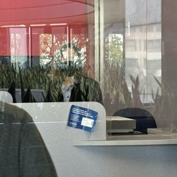 A terrible representative/worker of this usps store location