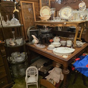 Emily's Antique Corner - Antiques Near Me - Folsom, California