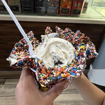 Cold Stone Creamery - Ice Cream & Frozen Yogurt Near Me - Fairfield, California