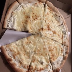 Michelangelo's Italian Restaurant & Pizzeria - Pizza blanca. Absolutely delicious.