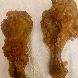 Royal Farms - Chicken drums that I received from Royal Farms ! Paid $15 for 10pcs of what looked like pigeon or quail legs.