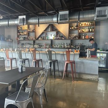 Violet’s & Zen’s - Sushi Bars Near Me - Wilton Manors, Florida