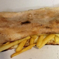 Pizzeria Reginella - Panuozzo con patatine
