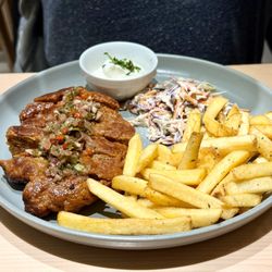 Kind Kitchen - A shot of the seitan chimichurri steak.  On the outset, looks good; but....