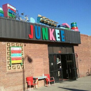 Junkee Clothing Exchange - This is what caught my attention while driving by! - Used, Vintage & Consignment Near Me - Reno, Nevada