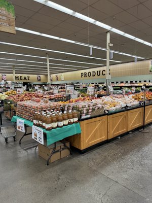 Zion Market by null