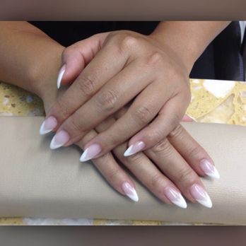 Pinky Nails - I showed them this picture but it ended up a picture before this one. I paid $100 - Skin Care Near Me - Toronto, Ontario