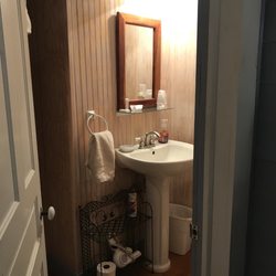The Rockford Inn - Bathroom