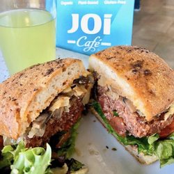 JOi Cafe - The Beast Burger