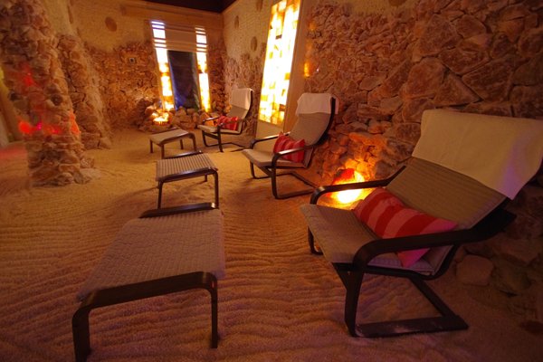 SALTWONDER - HIMALAYAN SALT CAVE - Updated August 2025 - 10 Photos ...