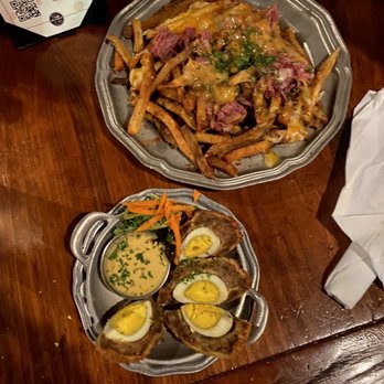 Boyd's Jig and Reel - Scotch eggs and pub fries - Scottish Near Me - Knoxville, Tennessee