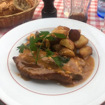 Virage Lepic - The best duck à l'orange - French Near Me - Paris, 75 Virage Lepic - The best duck à l'orange - French Near Me - Paris, 75