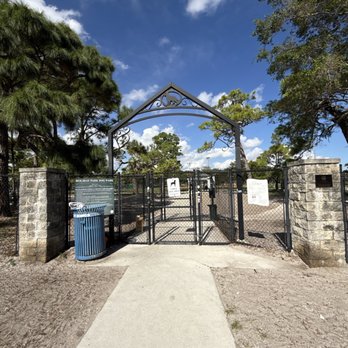 Holiday Park - Large dog park - Dog Parks Near Me - Fort Lauderdale, Florida