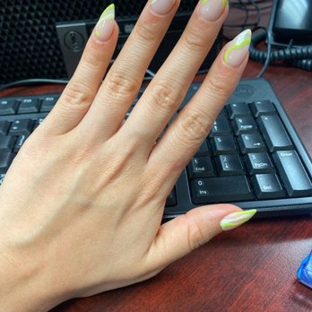 Top Nails Salon - Almond/stiletto wavy nails - Nail Salons Near Me - Atlanta, Georgia Top Nails Salon - Almond/stiletto wavy nails - Nail Salons Near Me - Atlanta, Georgia