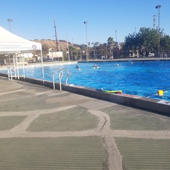 HIGHLAND PARK SWIMMING POOL - Updated July 2025 - 10 Photos &amp; 13 ...