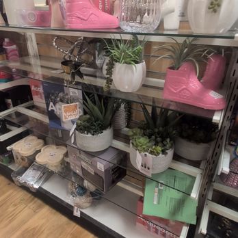 TJ Maxx - Shoe Stores Near Me - Dulles, Virginia TJ Maxx - Shoe Stores Near Me - Dulles, Virginia