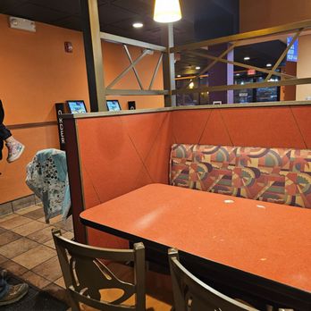 Taco Bell - Fast Food Near Me - Colfax, California