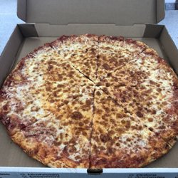 Tri-Town Pizza & Subs - This is a great place for pizza best pizza around. You can even get by slices.