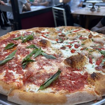 Ignazio's - 1/2 The Pizza and 1/2 Shrimp - Pizza Near Me - Brooklyn, New York
