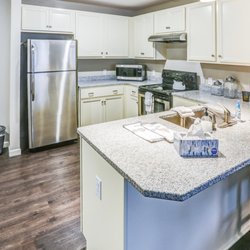 The Chateau at Heritage Square - 1 bedroom Kitchen