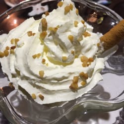 Il Castello - Dessert Sorbet mit Rahm