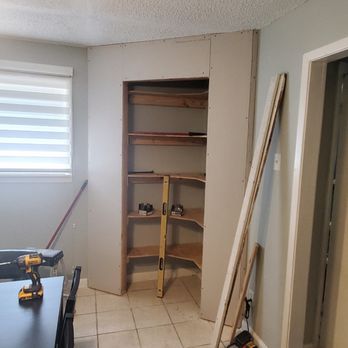 MDV Contracting - a view of a room with shelves and tools - Carpenters Near Me - Prichard, Alabama MDV Contracting - a view of a room with shelves and tools - Carpenters Near Me - Prichard, Alabama