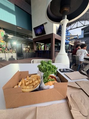 Shake Shack Bay Street by null