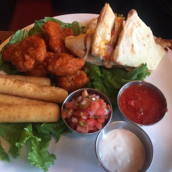 Uno Pizzeria & Grill - Sampler - Pizza Near Me - Bensalem, Pennsylvania Uno Pizzeria & Grill - Sampler - Pizza Near Me - Bensalem, Pennsylvania