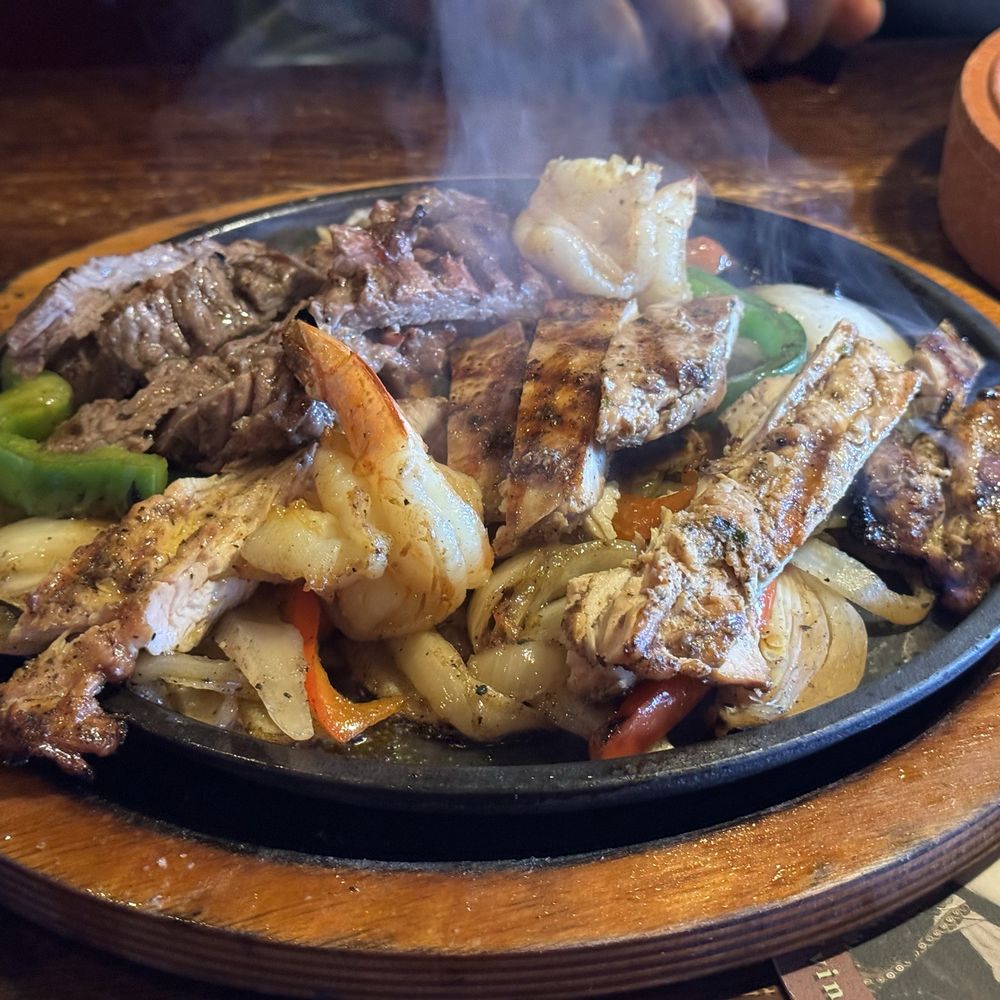 Combo Fajitas for 1 - Sizzling hot, fresh, made-to-order- Very good