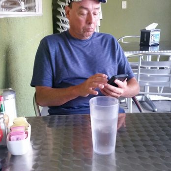 Los Robles Cafe - Mexican Near Me - Paso Robles, California