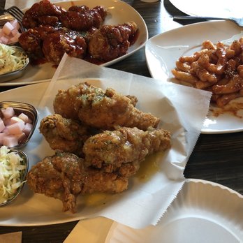 Vons Chicken - Half crispy garlic chicken Half crispy spicy chicken And spicy rice cakes - Korean Near Me - Sacramento, California Vons Chicken - Half crispy garlic chicken Half crispy spicy chicken And spicy rice cakes - Korean Near Me - Sacramento, California
