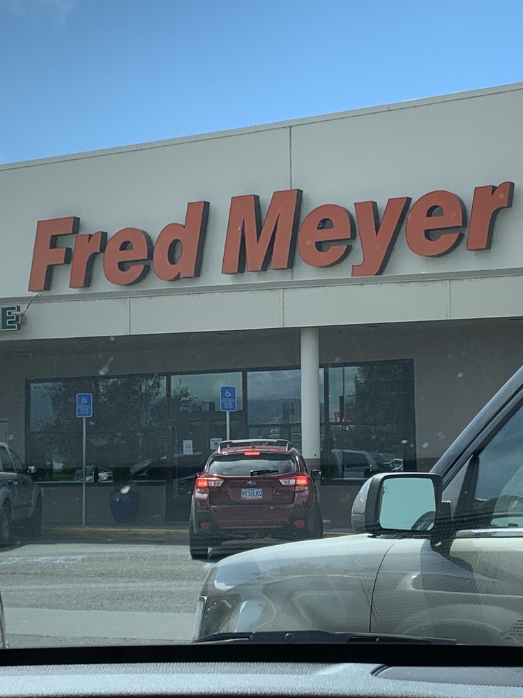 fred meyer running shoes