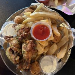 Deux What Cha Wanna - Lemon pepper wings