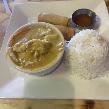 Thai Taste - LS07. Yellow Curry (Lunch) - Thai Near Me - Las Vegas, Nevada Thai Taste - LS07. Yellow Curry (Lunch) - Thai Near Me - Las Vegas, Nevada