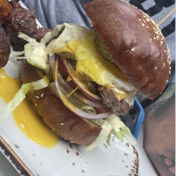 Glasshouse Kitchen - Brunch burger - Pizza Near Me - Research Triangle, North Carolina