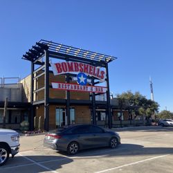 Bombshells Restaurant & Bar