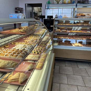 Classic Bakery - Inside - Bakeries Near Me - Youngstown, Ohio