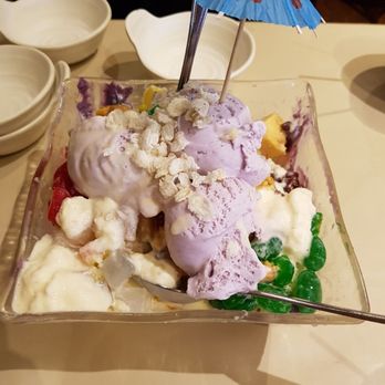 Casa Manila - Dessert: Halo halo - Filipino Near Me - Toronto, Ontario