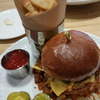 Innovo Kitchen - Wild boar sloppy joe - American Near Me - Latham, New York Innovo Kitchen - Wild boar sloppy joe - American Near Me - Latham, New York