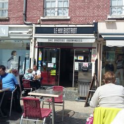 Le Petit Bistrot