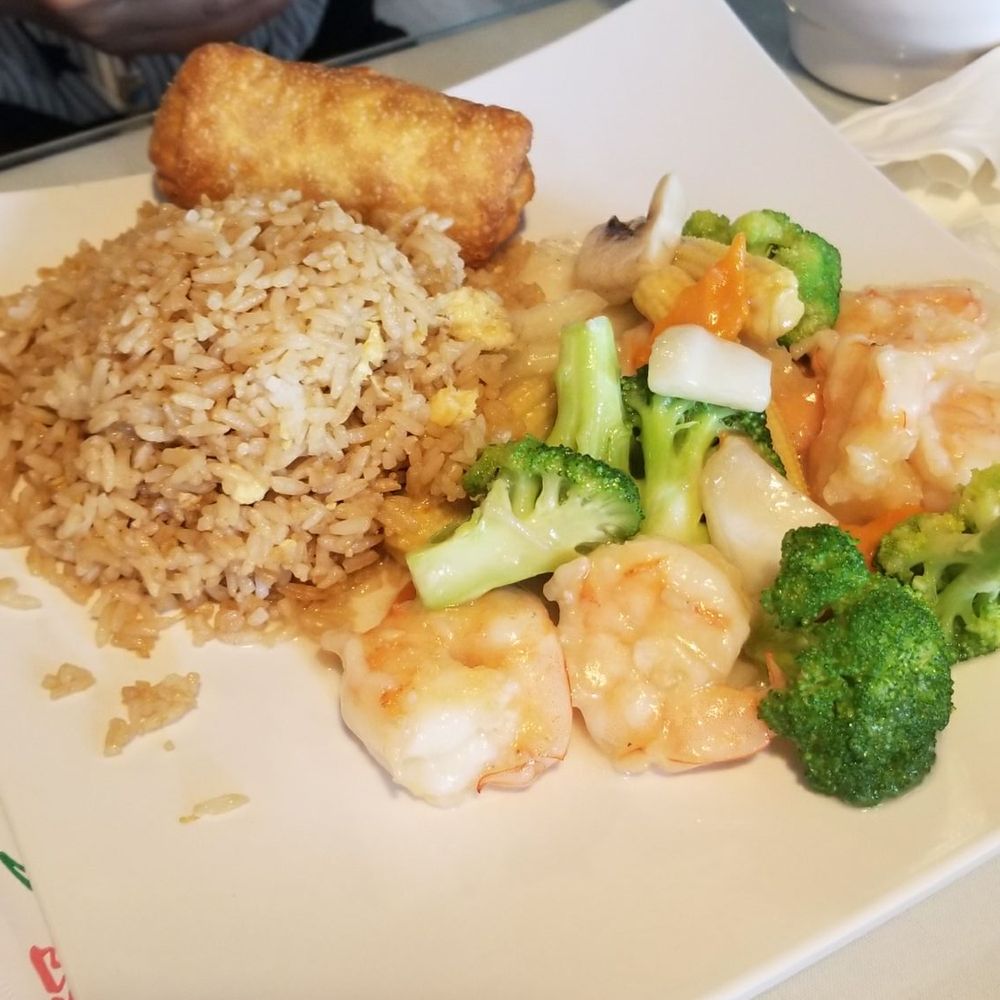 Yan's Cafe - Shrimp with veggies - Chinese Near Me - Alpharetta, Georgia Yan's Cafe - Shrimp with veggies - Chinese Near Me - Alpharetta, Georgia