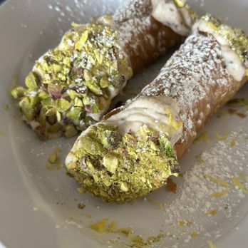 Forchettina - Cannoli - Italian Near Me - Encinitas, California