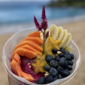 Aa Roots Maui - Papaya Açaí bowl, great start to the morning. - Vegan Near Me - Lahaina, Hawaii Aa Roots Maui - Papaya Açaí bowl, great start to the morning. - Vegan Near Me - Lahaina, Hawaii
